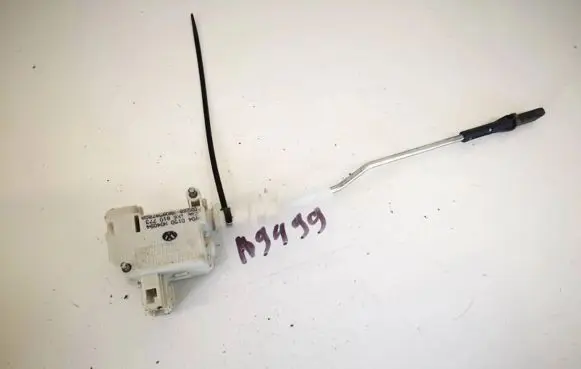 Volkswagen Golf V Central locking motor 1k6810773 3b0959782a