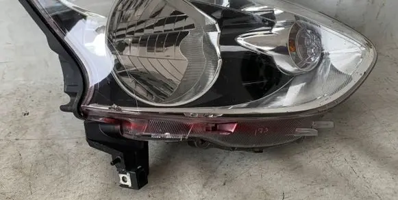 Nissan Micra Headlight/headlamp
