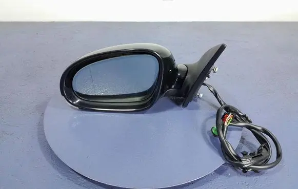 Volkswagen Eos Front door electric wing mirror