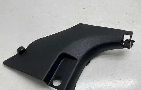 KIA Sportage Foot area side trim 85825F1000