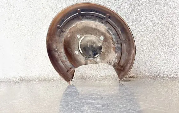 Opel Astra J Rear brake disc plate dust cover 13330137 367973422 2717907