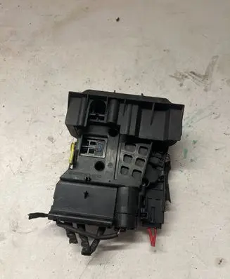 Mercedes-Benz C W204 Fuse box set PA6GB20GF10