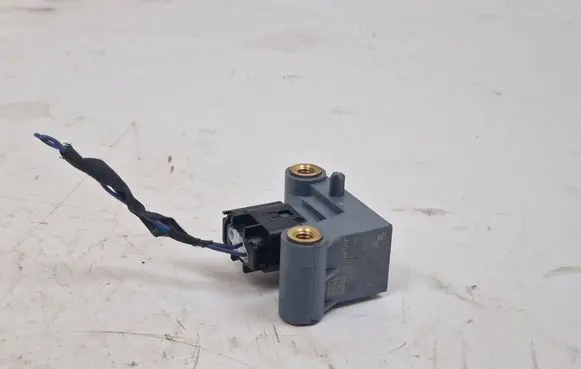 Mini Cooper Countryman R60 Airbag deployment crash/impact sensor 9159314 260912 001707