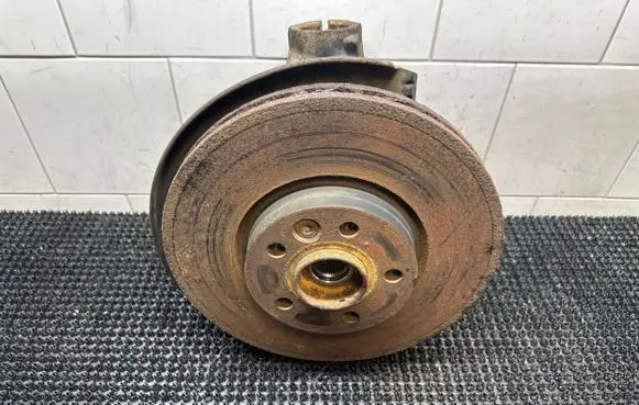 Volvo V60 Front wheel hub