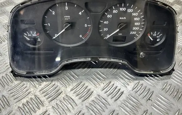 Opel Astra G Speedometer (instrument cluster) 11008006702 09228750 779L0048