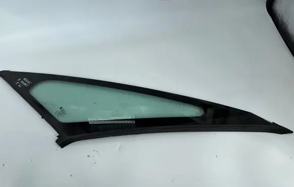 Opel Zafira C Front triangle window/glass 43r000262