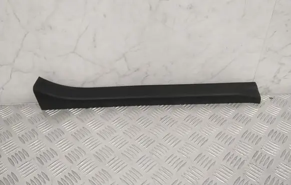 Nissan Leaf II (ZE1) Front sill trim cover 769B53NL0A