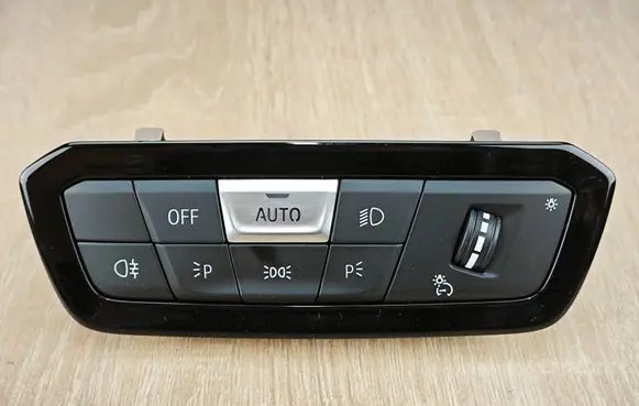 BMW 4 G22 G23 G24 G26 Light switch 5A16B19