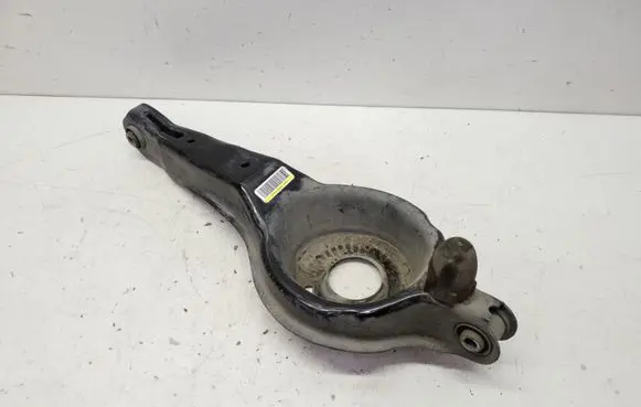 Rear upper control arm/wishbone