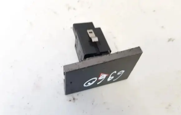 Opel Vectra C Hazard light switch 24441250 13592