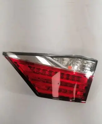 Lexus ES 300h Tailgate rear/tail lights 8158133240
