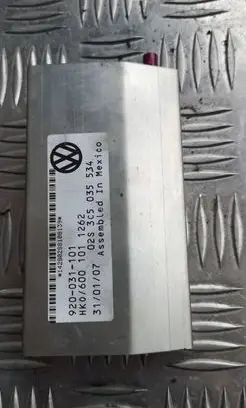 Volkswagen PASSAT B6 Aerial antenna amplifier 3c5035534