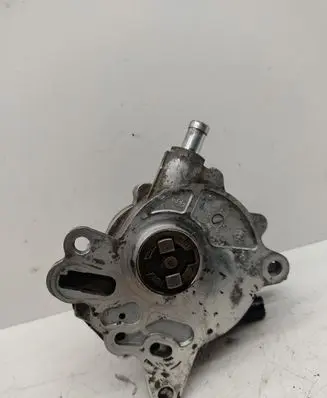 Volkswagen Touran I Vacuum pump 03G145209