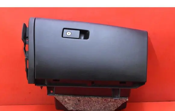 Volvo V60 Glove box 30755651