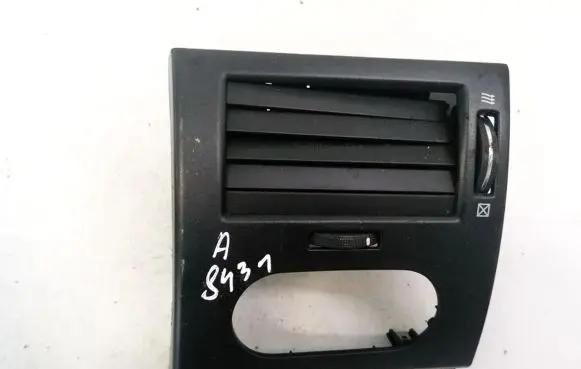 Chevrolet Epica Dash center air vent grill 80490248
