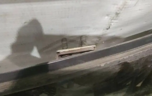 Honda Civic Tailgate/trunk/boot hinge 