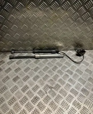 Mercedes-Benz E W211 Tailgate/trunk/boot lift motor 2118201297 A2118201297