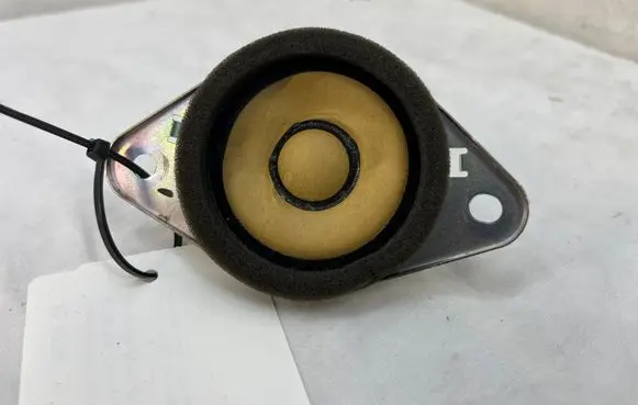 Toyota Prius (XW30) Panel speaker 8616047070
