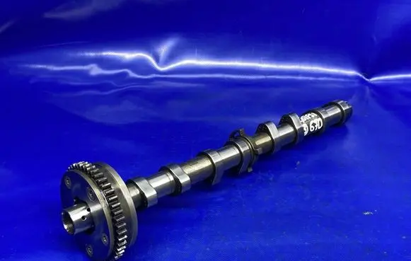 Audi A5 Camshaft 06H101D 06H109088C