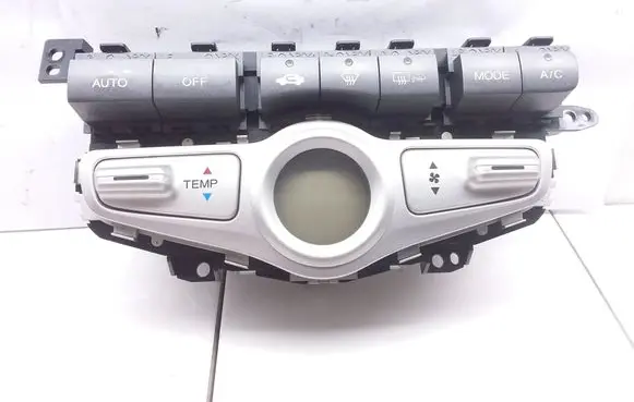Honda Jazz Climate control unit D067G
