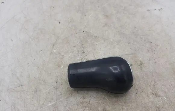 Toyota Auris 150 Gear lever shifter trim leather/knob NOCODE