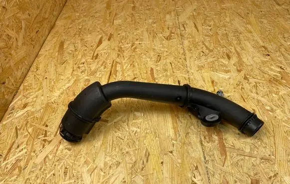 Intercooler hose/pipe