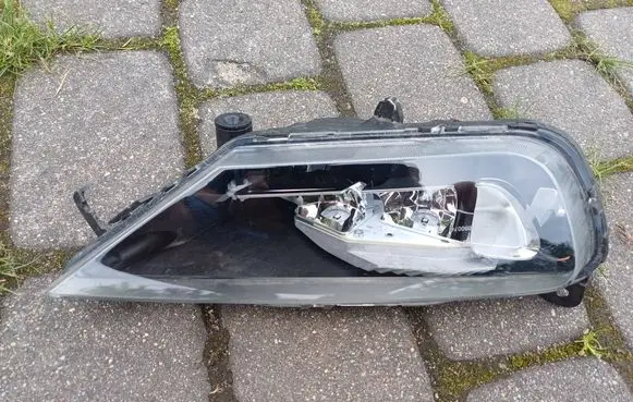 Volvo XC90 Front fog light 32337365