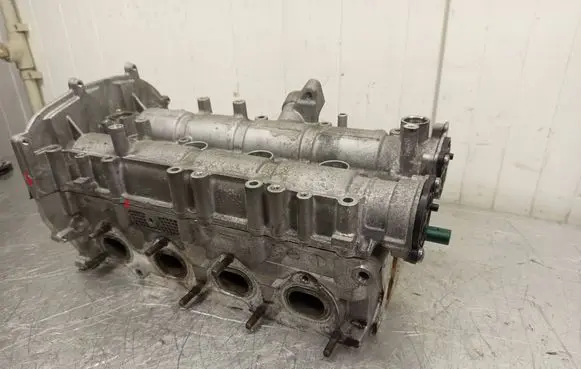 Volkswagen Golf VII Engine head 03C103358BA