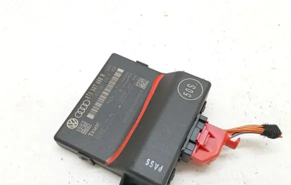Audi A5 8T 8F Door control unit/module 8T0907468R