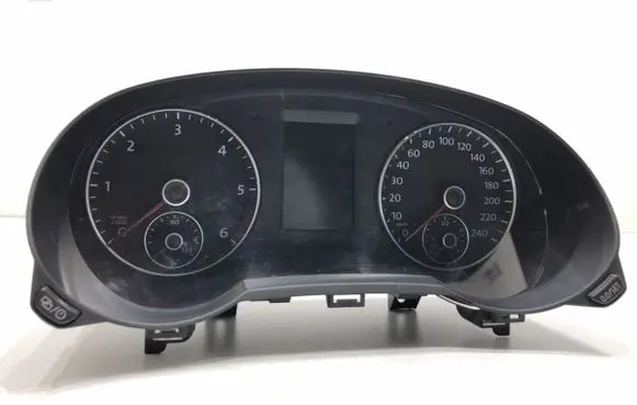 Volkswagen Sharan Speedometer (instrument cluster) 7N0920870G