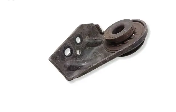 Hyundai Santa Fe Radiator mount bracket 