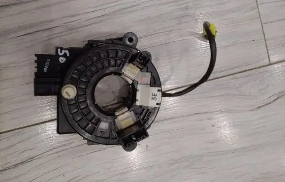 Nissan Juke I F15 Steering angle sensor 02-6505546