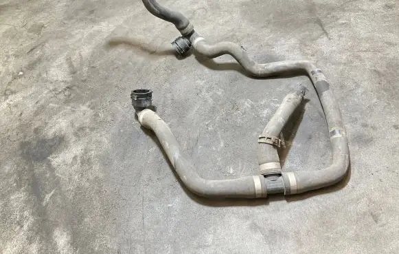 BMW 1 F20 F21 Engine coolant pipe/hose 7596834 12957148