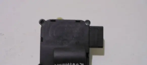 Audi A6 S6 C6 4F Air flap motor/actuator 4F0820511B 0132801369