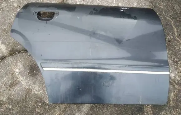 Audi A4 S4 B5 8D Rear door pilkos
