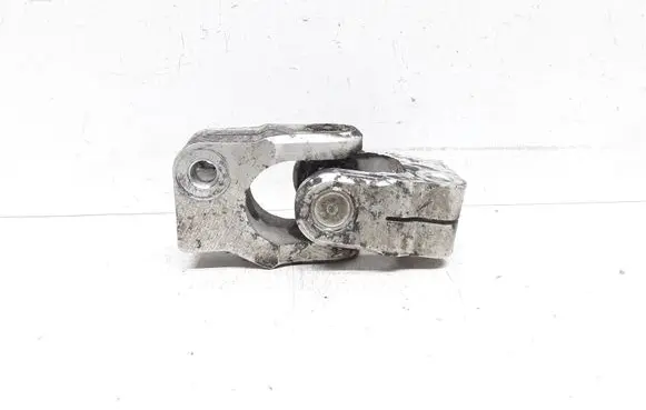 Volvo XC90 Steering column universal joint W6226554