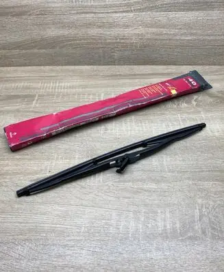 Renault Clio I Windshield/front glass wiper blade 7701034908