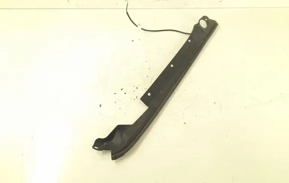 Trunk rubber seal (body)