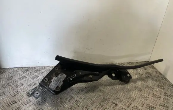 Mercedes-Benz C W204 Headlight/headlamp mounting bracket A2046200191 204626044