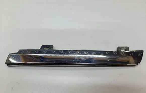 Citroen C4 III e-C4 Under headlight/headlamp trim 9834829980 086576