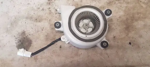 Lexus RX 330 - 350 - 400H Hybrid/electric vehicle battery fan G923048010