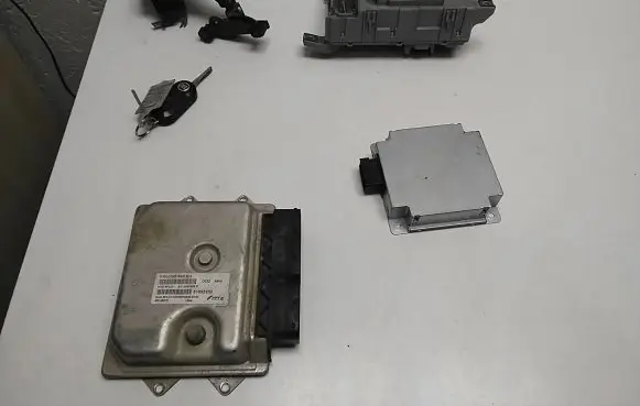 Fiat Doblo Engine ECU kit and lock set 51892332 MJD8F2D1 DOBL08S9HHP