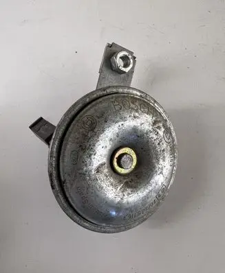 Nissan Terrano Horn signal E9703881163 703881163