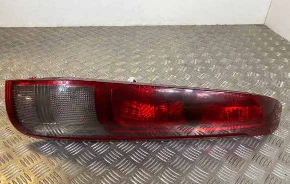 Nissan X-Trail T30 Rear/tail lights 1HK5500 N555LN