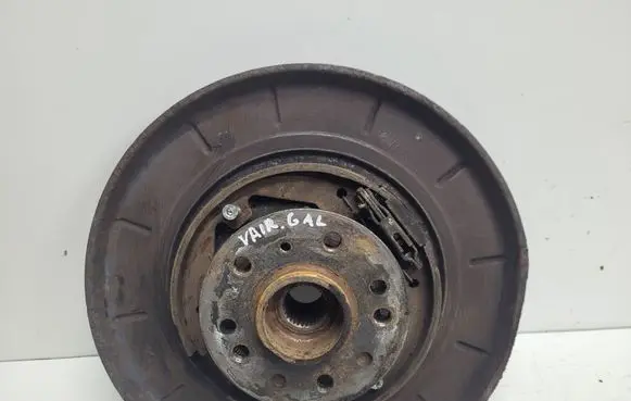 Mercedes-Benz R W251 Rear wheel hub