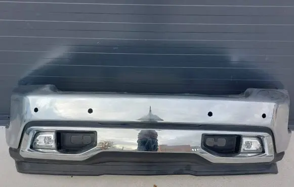 Chevrolet Silverado Front bumper 84588808 84902691