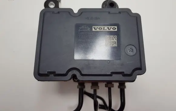 Volvo V60 ABS Pump 31329137 611B2600123 P31329137