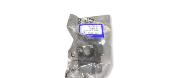 Volvo XC90 Front parking sensor holder (PDC) 39841333 31353400