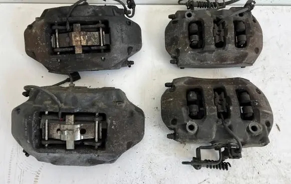 Volkswagen Touareg II Front brake caliper