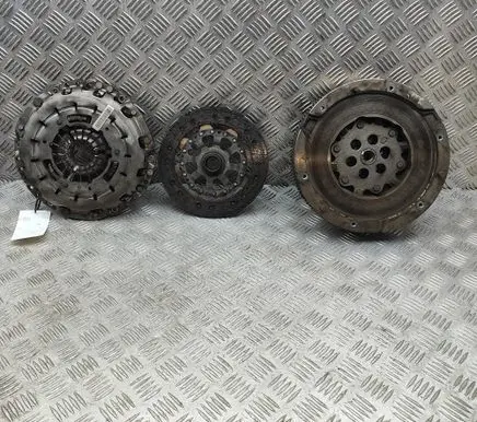 BMW 1 F20 F21 Clutch set kit 7621180 7614325